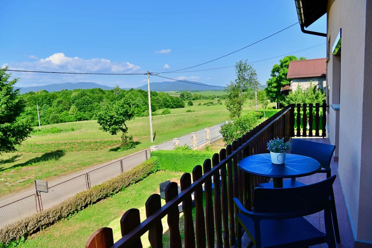Apartman Mate Rakovica Exterior foto
